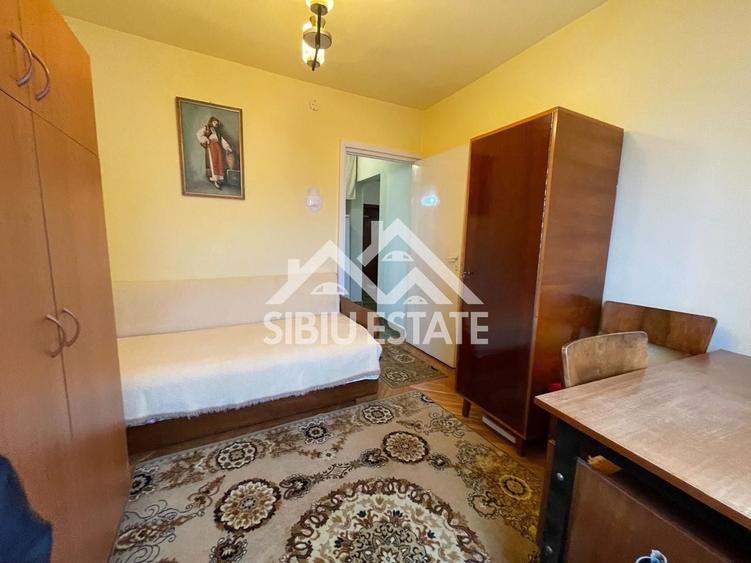 Apartament cu 2 camere decomandat, mobilat în Calea Dumbrăvii