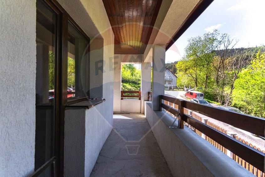 Duplex cu 4 camere cu Teren 573 Mp în Satulung