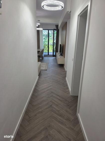 Apartament cu 3 camere decomandat în Exterior Vest