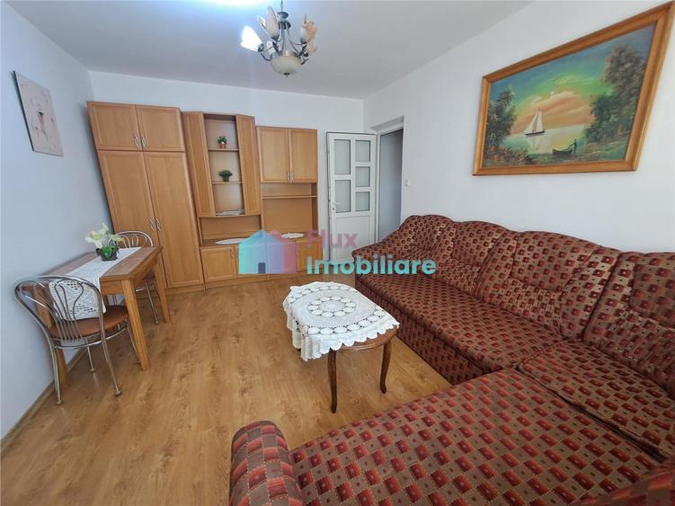 Apartament cu 2 camere nedecomandat în George Enescu