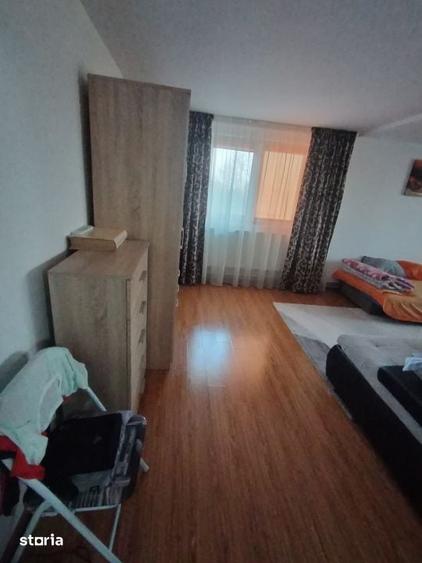 Casă cu 5 camere cu Teren 590 Mp în Bucovăț