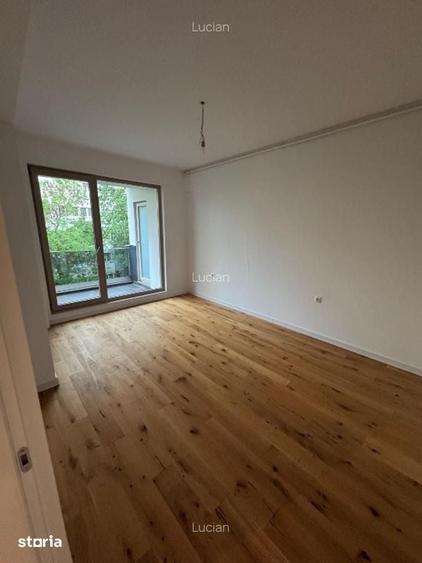 Apartament cu 4 camere decomandat în Vatra Luminoasă