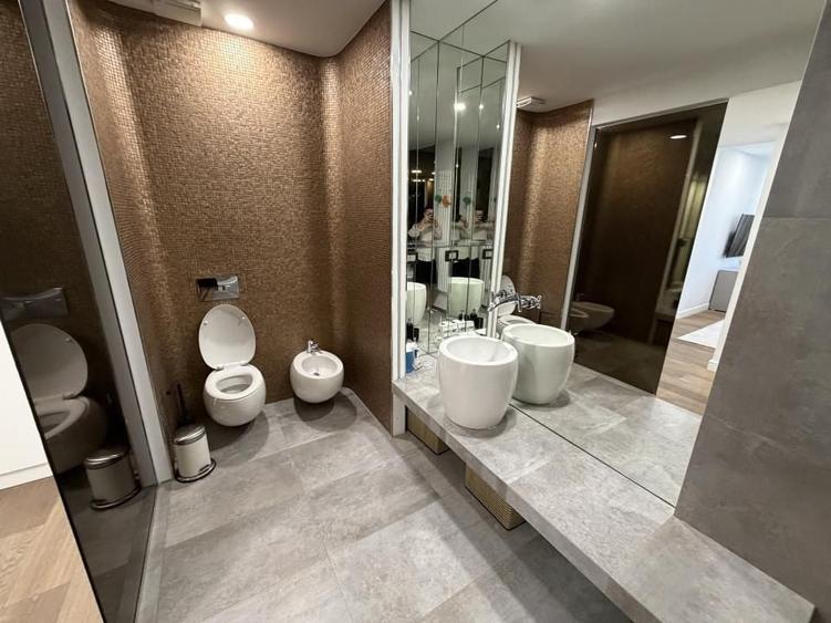 Apartament cu 3 camere decomandat, mobilat în Herăstrău