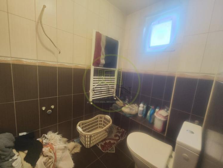 Casă individuală cu 4 camere cu Teren 500 Mp în Malu Mare