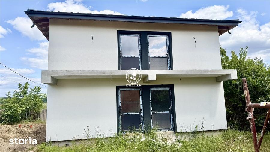 Casă cu 4 camere cu Teren 450 Mp în Central