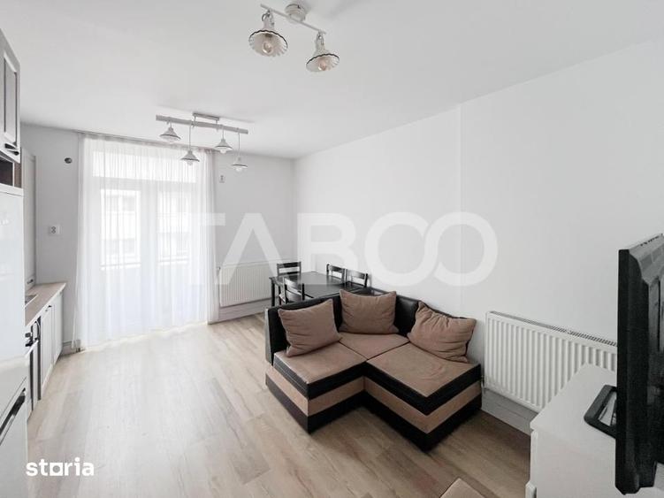 Apartament cu 3 camere semidecomandat, mobilat în Bulgaria