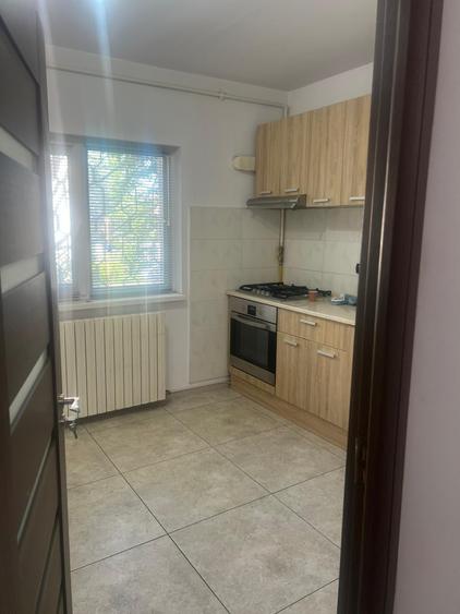 Garsonieră decomandată, mobilată în Inel II