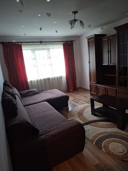 Apartament cu 3 camere decomandat, mobilat în E3