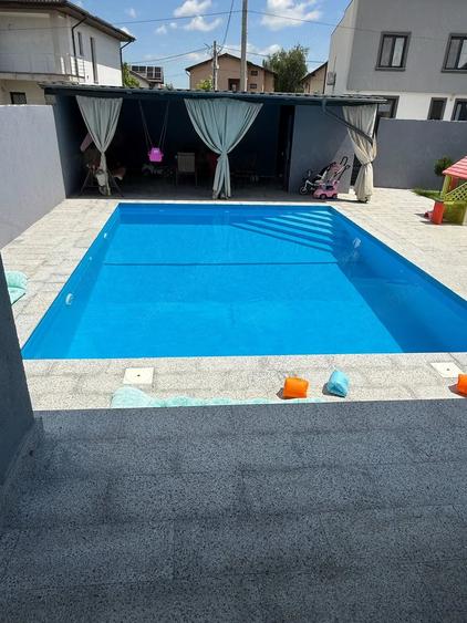 Casă cu 4 camere cu Teren 500 Mp în Central