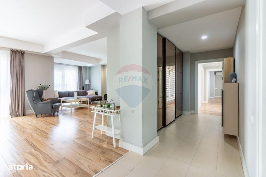 Apartament cu 4 camere în Pipera