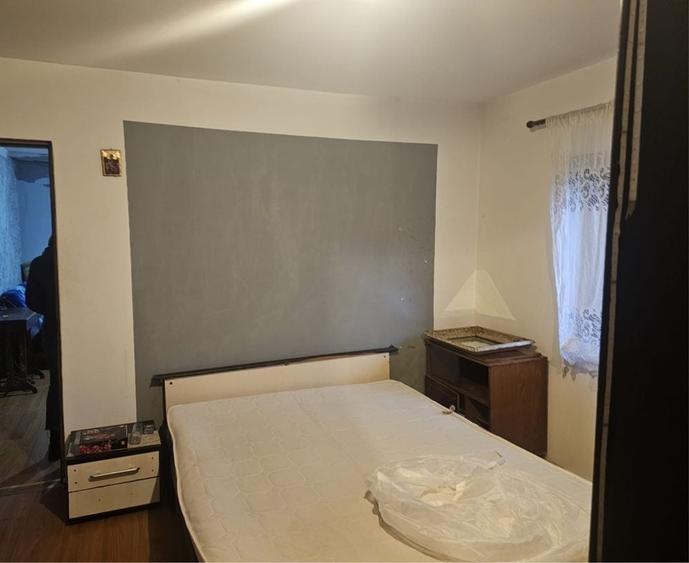 Casă cu 2 camere cu Teren 500 Mp în Fălticeni
