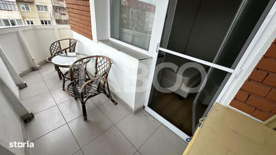 Apartament cu 3 camere decomandat, mobilat în Valea Aurie
