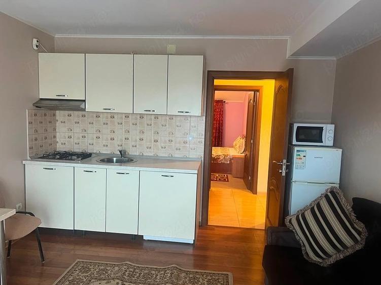 Apartament cu 2 camere semidecomandat în Ghiroda