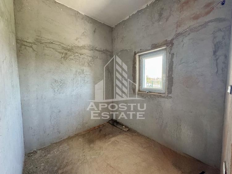 Duplex cu 4 camere cu Canalizare în Calea Urseni