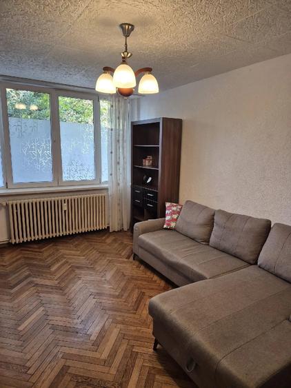 Apartament cu 2 camere decomandat în Aviatorilor