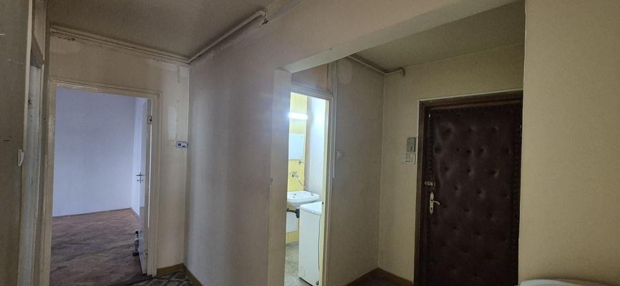 De vanzare ap.3 camere , cart. Tudor- str. Cutezantei - 14