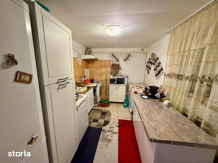 Casă cu 5 camere cu Teren 3344 Mp în Țifești