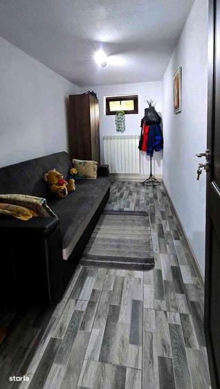 Casă cu 3 camere în Milcoiu