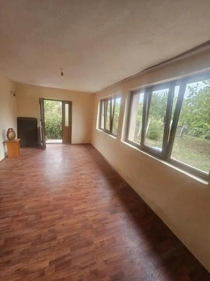 Casă cu Teren 3000 Mp în Central