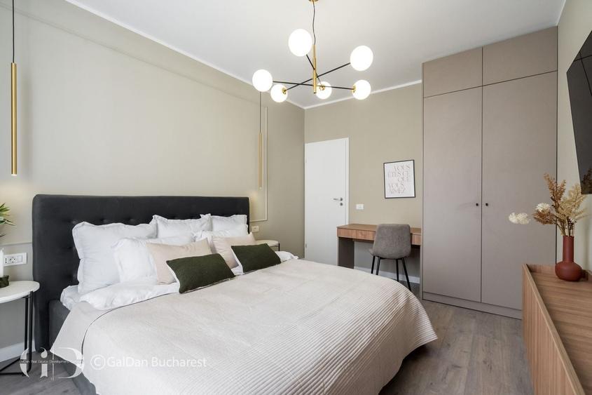 Apartament cu 3 camere, mobilat în P-ța Universității