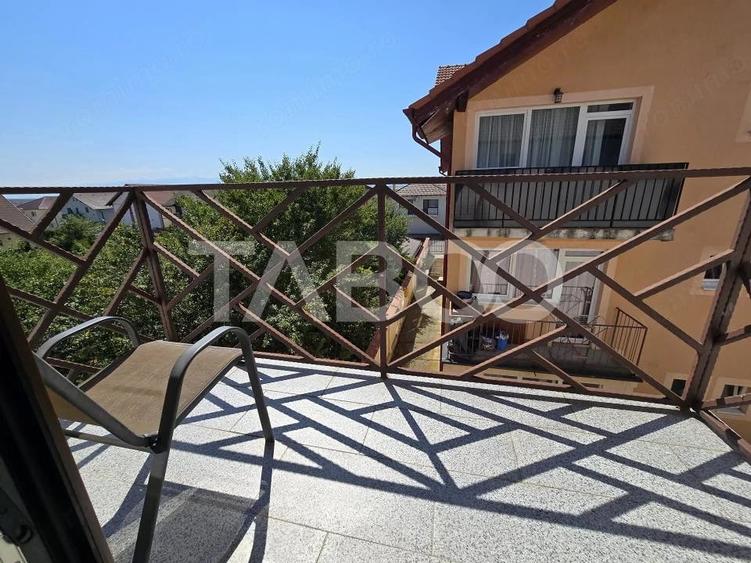 Apartament cu 4 camere decomandat în Central