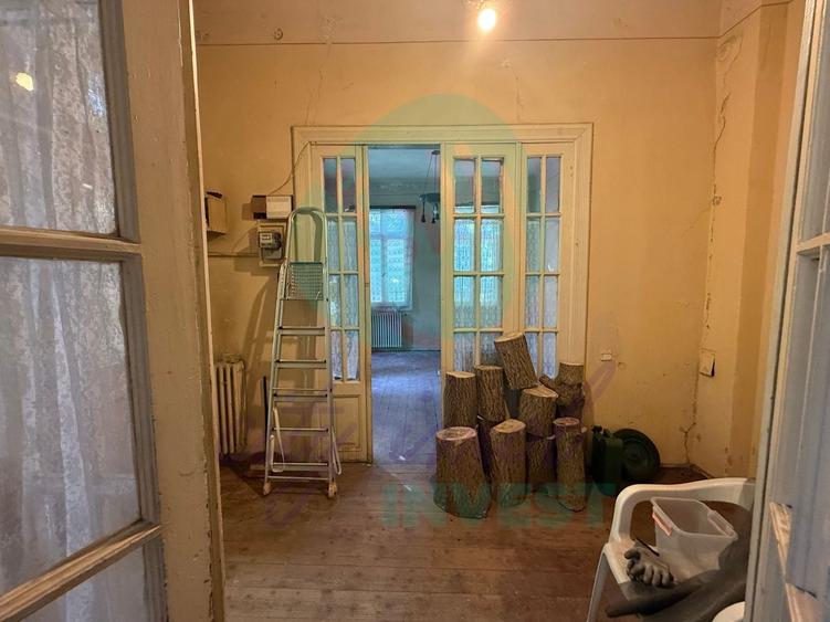 Apartament cu 5 camere în Vitan Mall