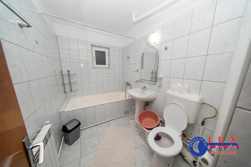 Apartament cu 2 camere decomandat în E3
