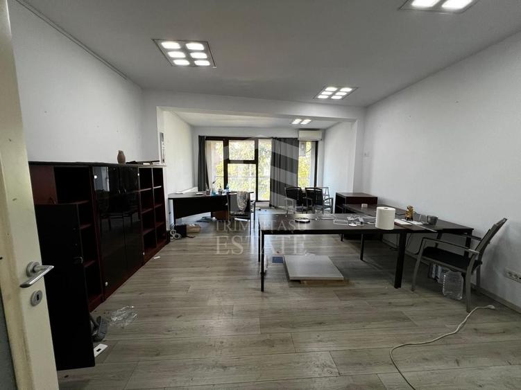 Birou, de 55 mp, în Calea Plevnei