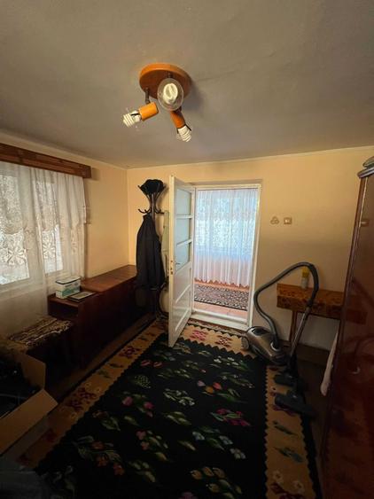 Casă cu 4 camere în Măgureni