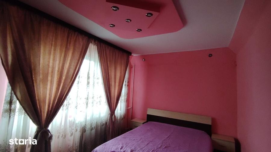 Apartament cu 2 camere semidecomandat în Calea București