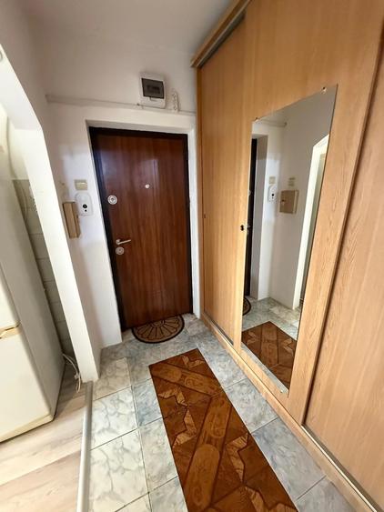 Apartament cu 2 camere decomandat în Gară