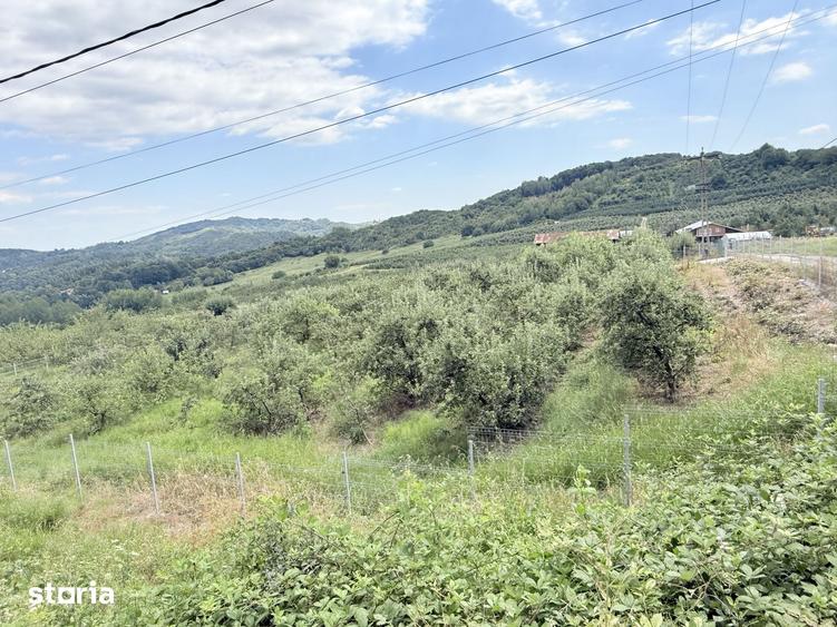 Teren de 2721 mp, în Central