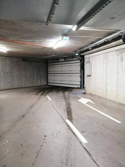 Apartament cu 2 camere semidecomandat în P-ta Presei Libere