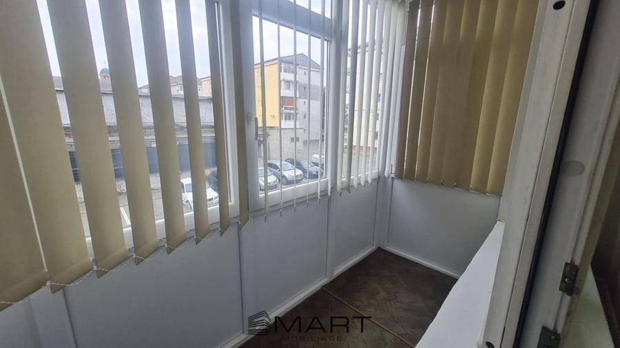 Apartament cu 3 camere decomandat în Ștrand