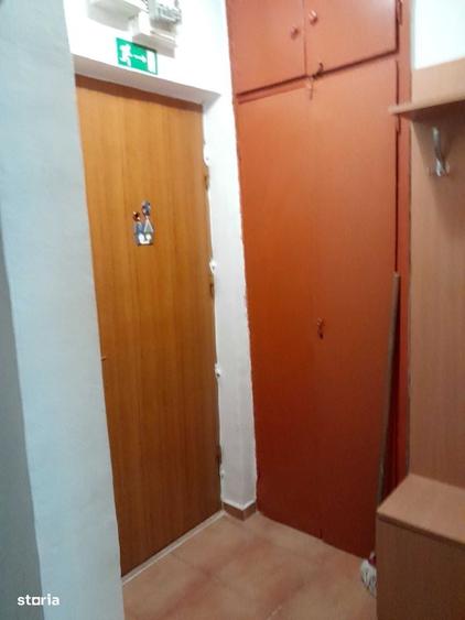 Garsonieră decomandată în Colentina