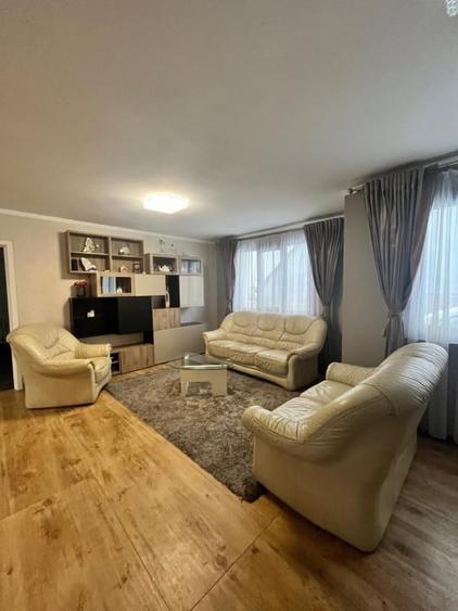 Casă individuală cu 6 camere cu Canalizare în Exterior Nord