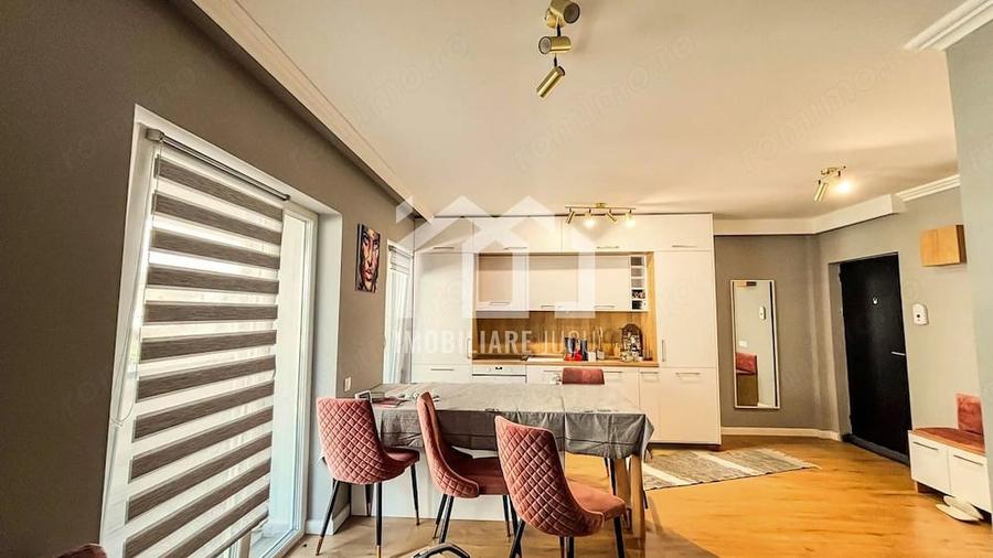 Apartament cu 3 camere semidecomandat în Apahida
