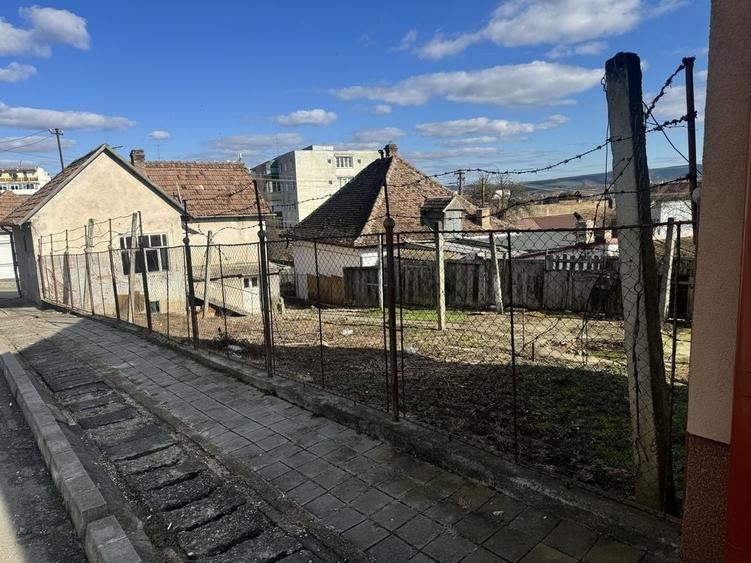 Casă cu 3 camere în Central