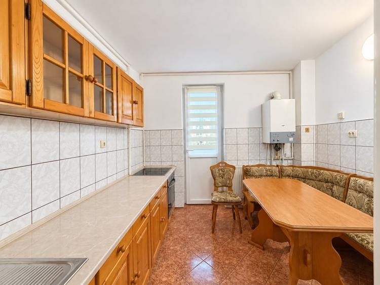 Apartament cu 2 camere decomandat, mobilat în Cisnădie