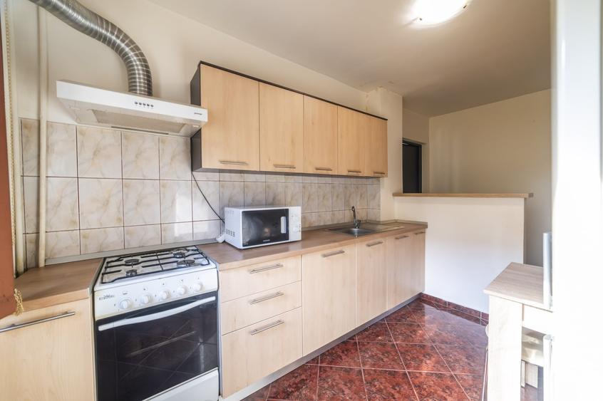 Apartament cu 2 camere semidecomandat, mobilat în Cetății