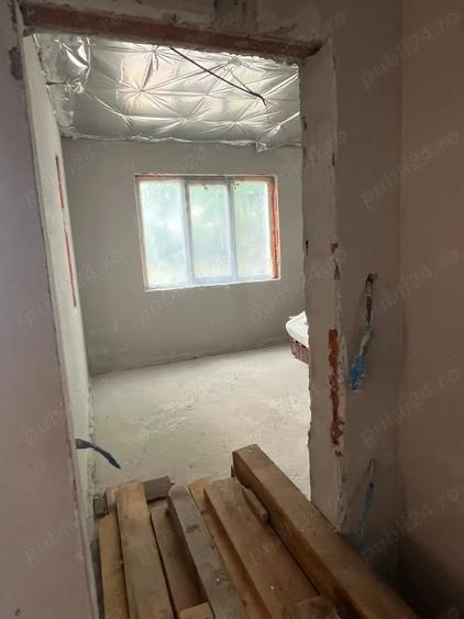 Casă cu 3 camere în Iecea Mare