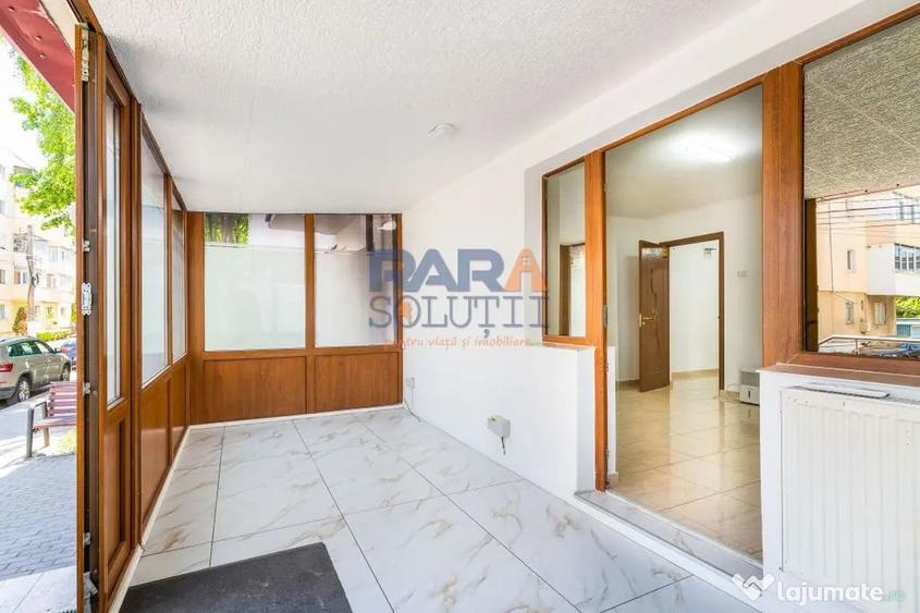 Spațiu comercial, de 60 mp, în Central