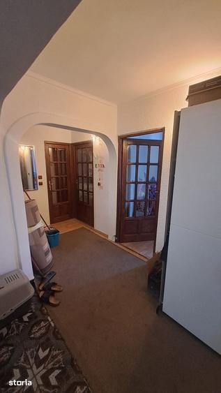 Apartament cu 4 camere decomandat în Gării