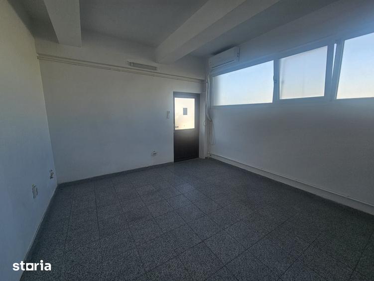 Spațiu comercial, de 177 mp, în Podu Roș