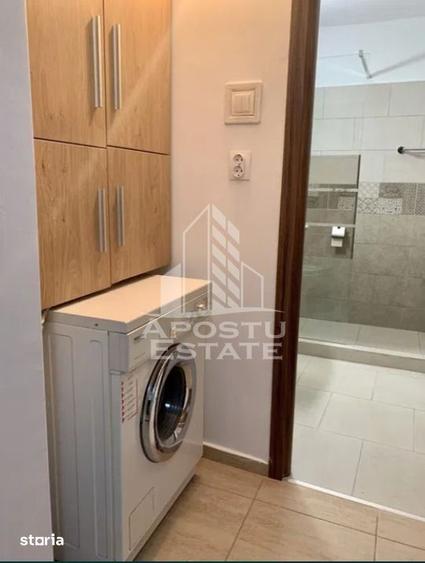 Apartament cu 3 camere semidecomandat, mobilat în Lipovei