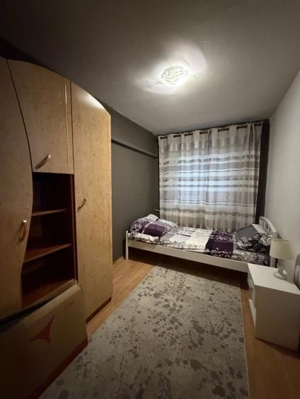 Apartament cu 3 camere decomandat, mobilat în Lăpuș