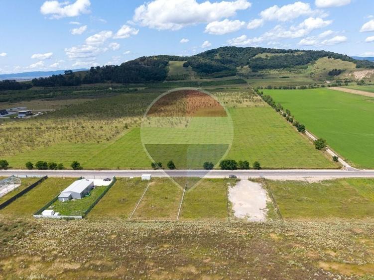 Teren Construcții intravilan de 968 mp, în Hărman