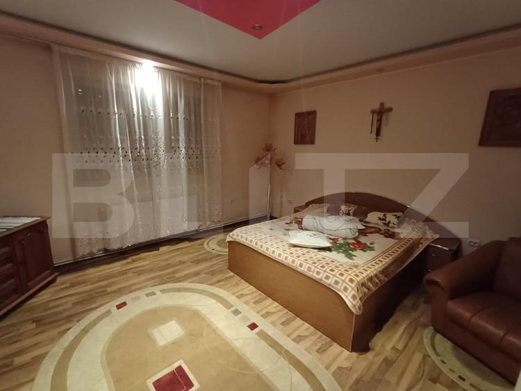 Casă cu 8 camere, 400 mp, 15 ari teren, Salcea - 19