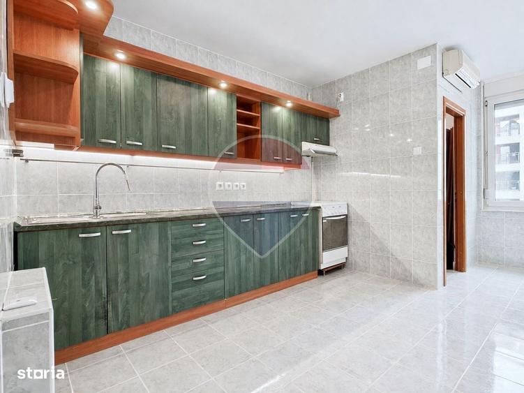 Apartament cu 3 camere în Gara de Nord