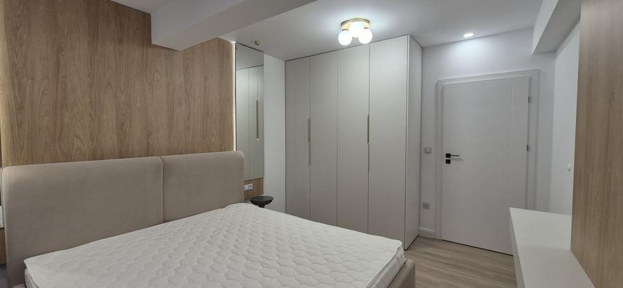 Apartament cu 3 camere decomandat în Dacia